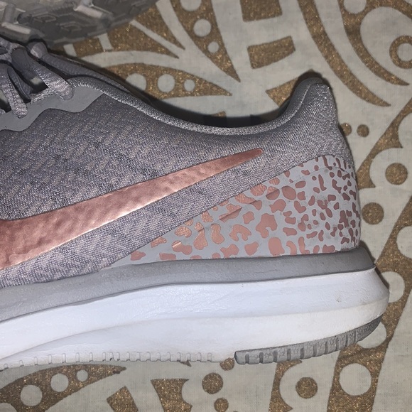 women’s nike in season TR 7 rose gold - Picture 7 of 7